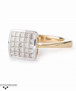 Pre-owned Diamond Cocktail Ring set with 12 princess cut diamonds in an illusion setting made of 18-carat yellow gold